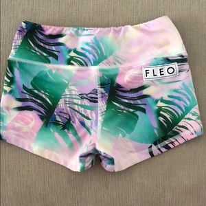 XS Fleo Shorts